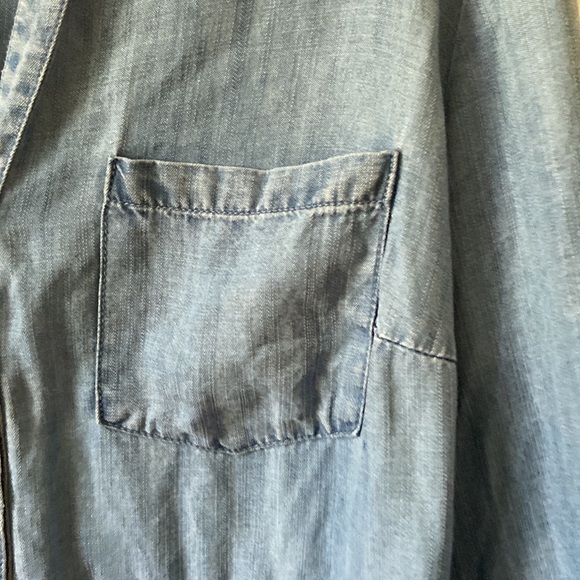 Torrid Plus Size Chambray Button Down Top - Picture 7 of 8